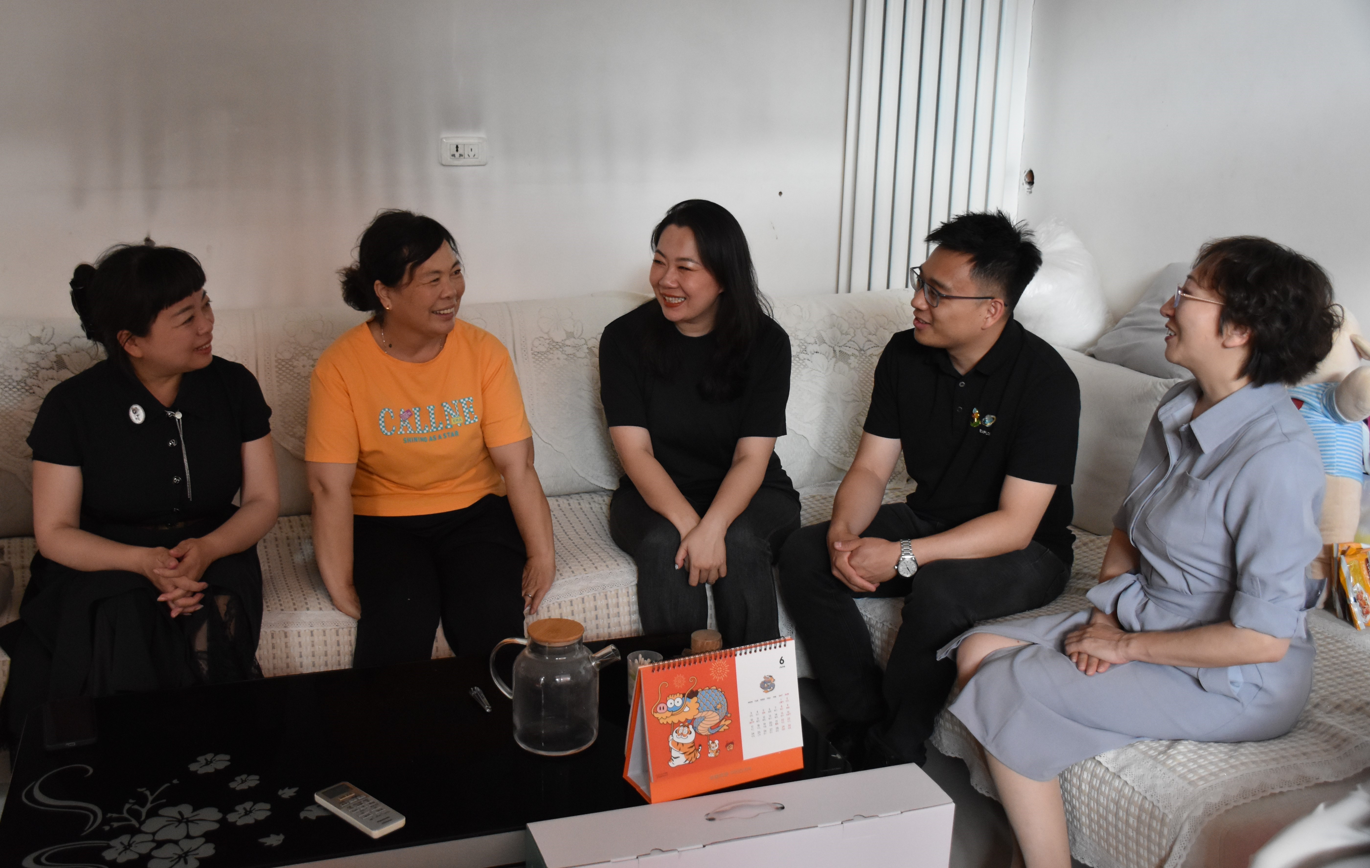 华体会(中国)公益送温暖:6载慈善 660名单亲母亲受益 华体会(中国)公益送温暖:6载慈善 660名单亲母亲受益