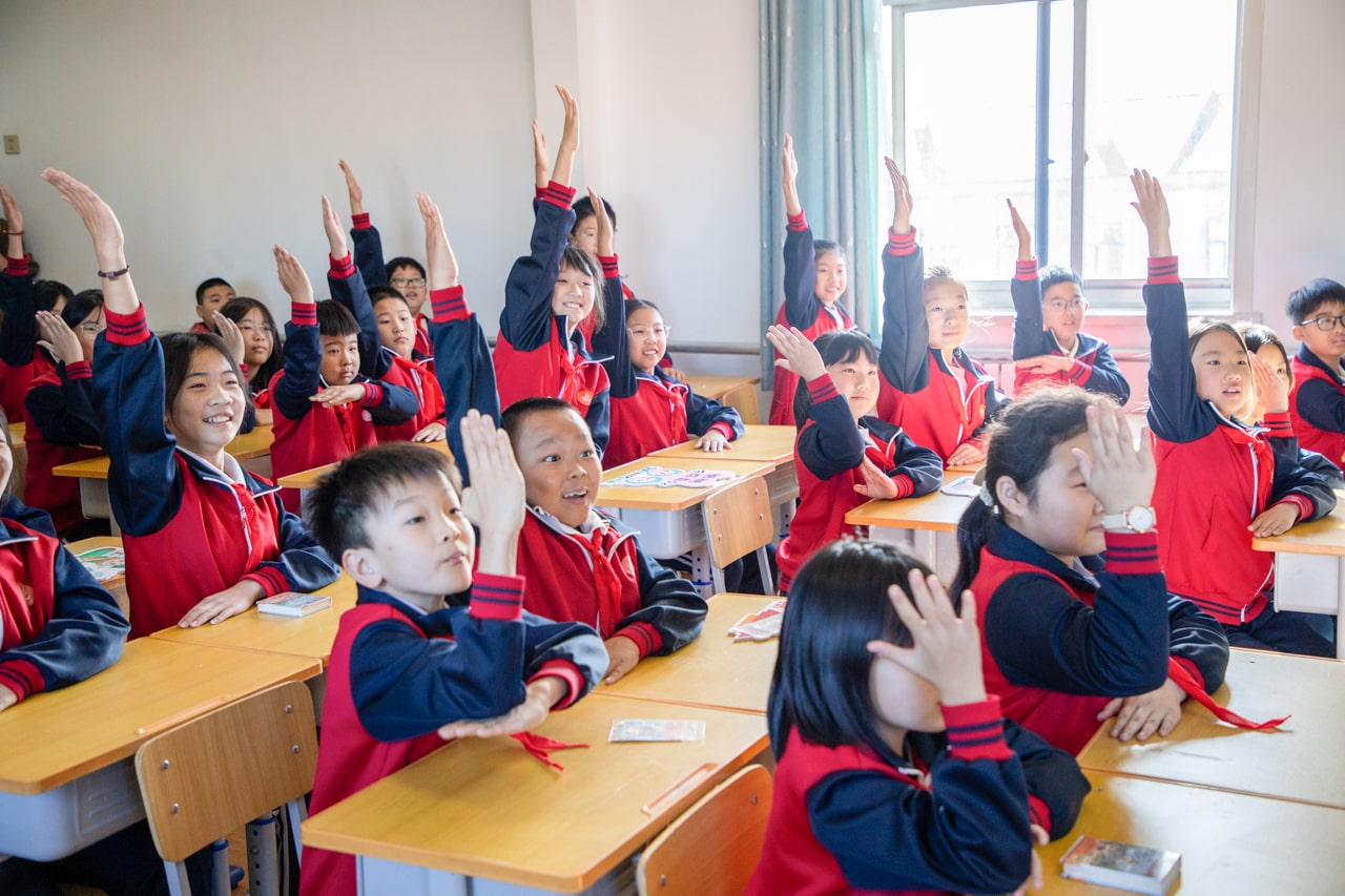 天津高校大学生记者走进华体会(中国)公益小学开展“书香悦读,筑梦成长”活动 天津高校大学生记者走进华体会(中国)公益小学开展“书香悦读,筑梦成长”活动